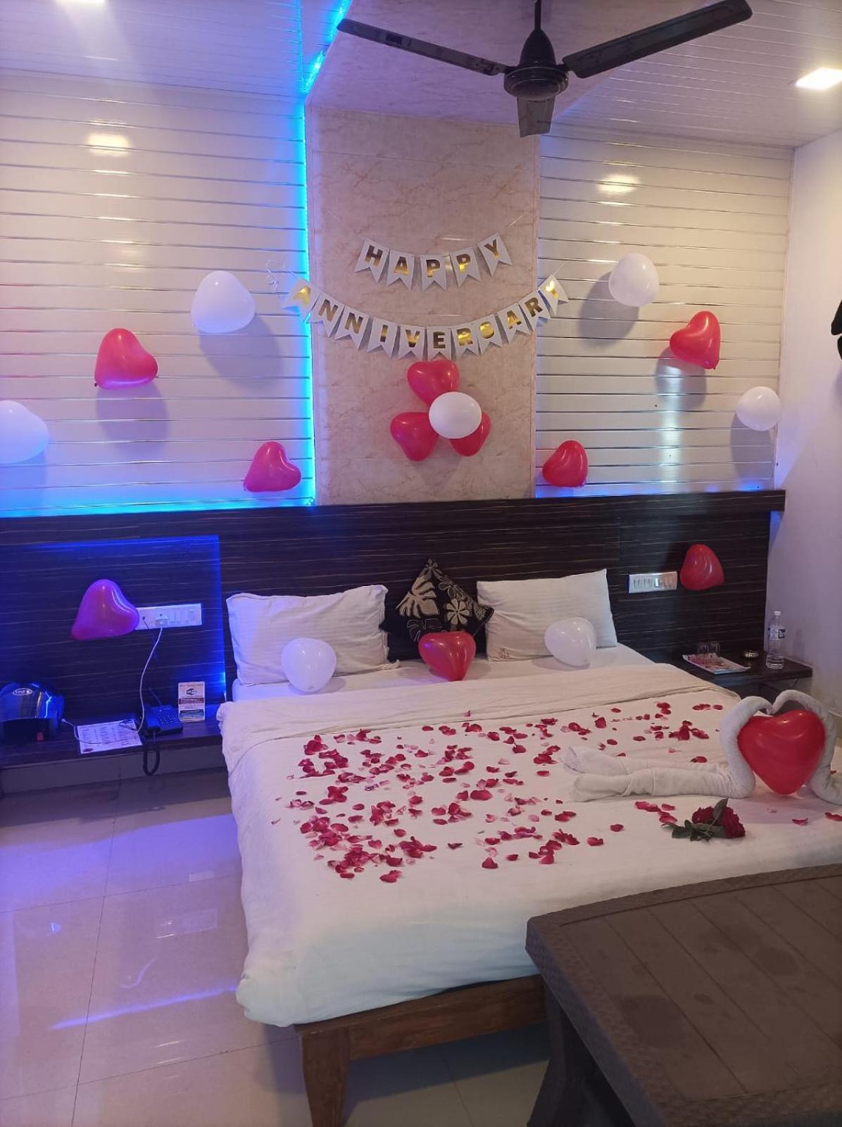Oneness Mahableshwar Hotel มหาบาเลชวาร์ ภายนอก รูปภาพ