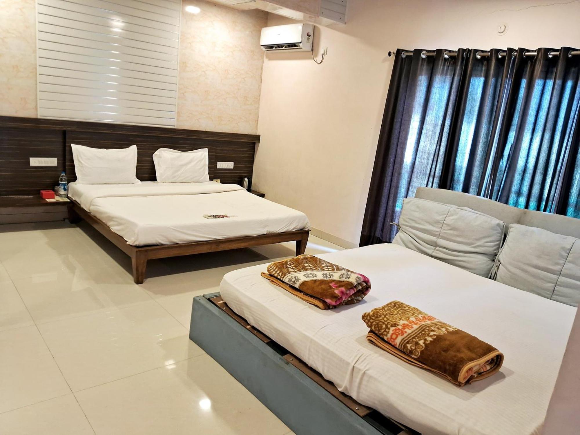 Oneness Mahableshwar Hotel มหาบาเลชวาร์ ภายนอก รูปภาพ